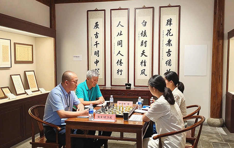 Chiến thuật 'Voi' và mặt trái của marketing cờ vua: Khi Carlsen thắng Vachier-Lagrave Chiến thuật 'Voi' và mặt trái của marketing cờ vua: Khi Carlsen thắng Vachier-Lagrave