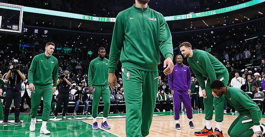 Lakers Rebuild Around Doncic: One Offensive Hub, Many Gaps Unfilled Lakers Rebuild Around Doncic: One Offensive Hub, Many Gaps Unfilled