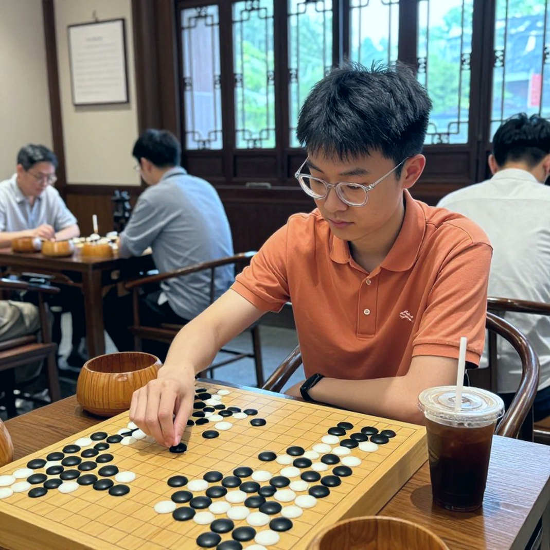 ChessBase Magazine số 225: Những ván cờ ngắn và hành trình từ hoàng hôn đến bình minh