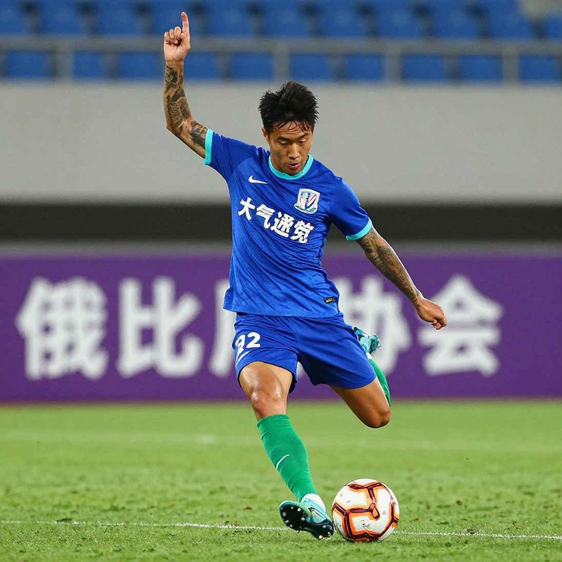 Sổ cái vô hình của bóng đá Việt Nam: Những gì V.League không ghi lại