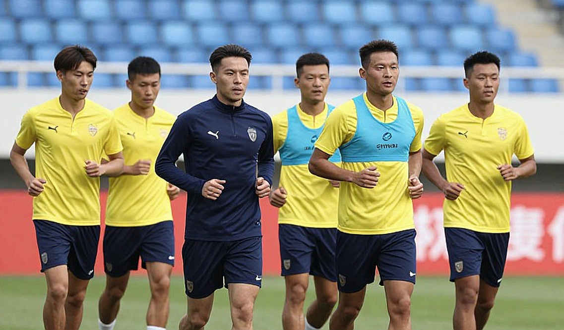 Emil Audero và khoảng lặng sau tiếng còi: Rayo Vallecano ca ngợi người hùng của Indonesia