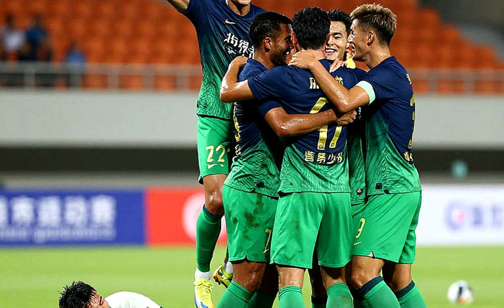 Hà Nội FC 1-4 SL Nghệ An: Cấu trúc phòng ngự bị phơi bày ở Hàng Đẫy Hà Nội FC 1-4 SL Nghệ An: Cấu trúc phòng ngự bị phơi bày ở Hàng Đẫy