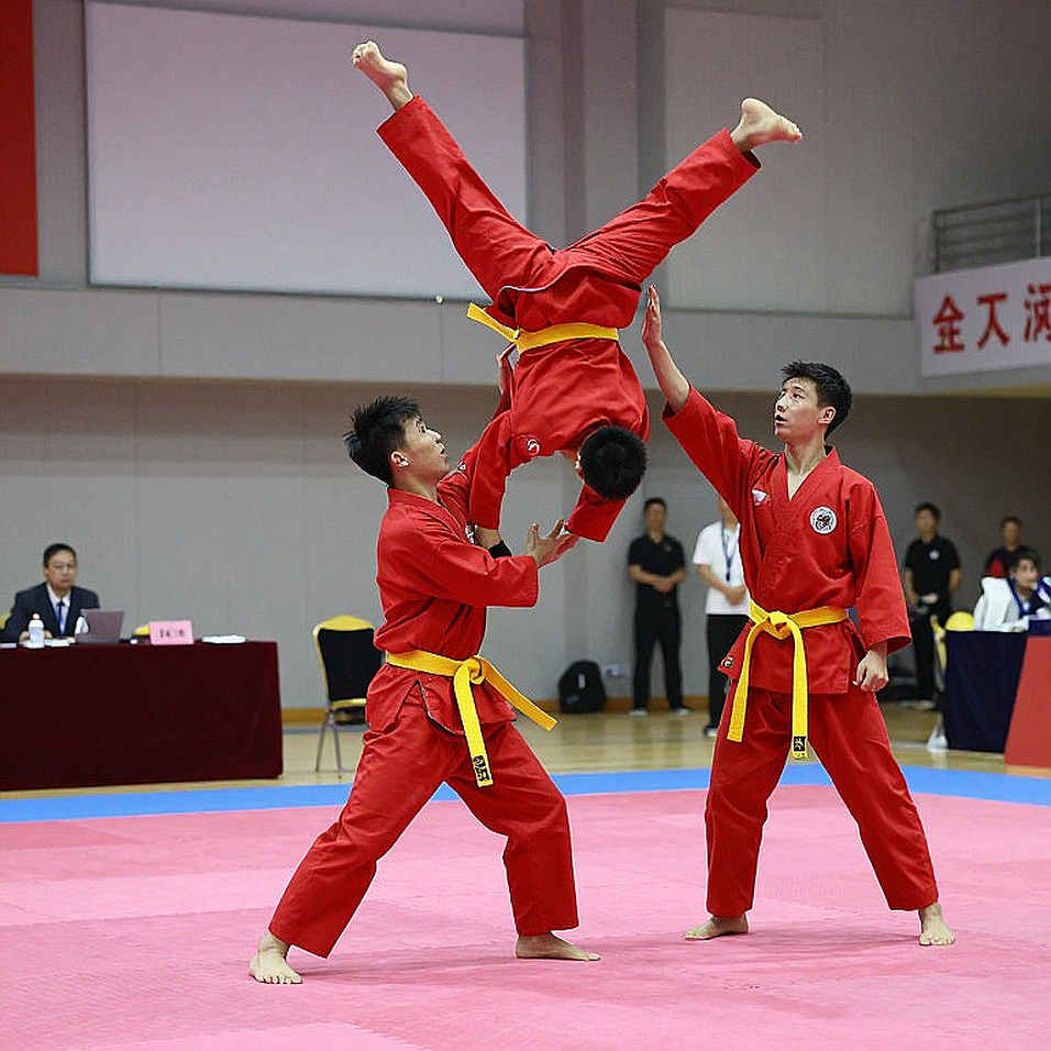 Võ thuật Đông Nam Á mùa giải mới: ONE Championship, dòng tiền và những giới hạn phía sau ánh đèn võ đài