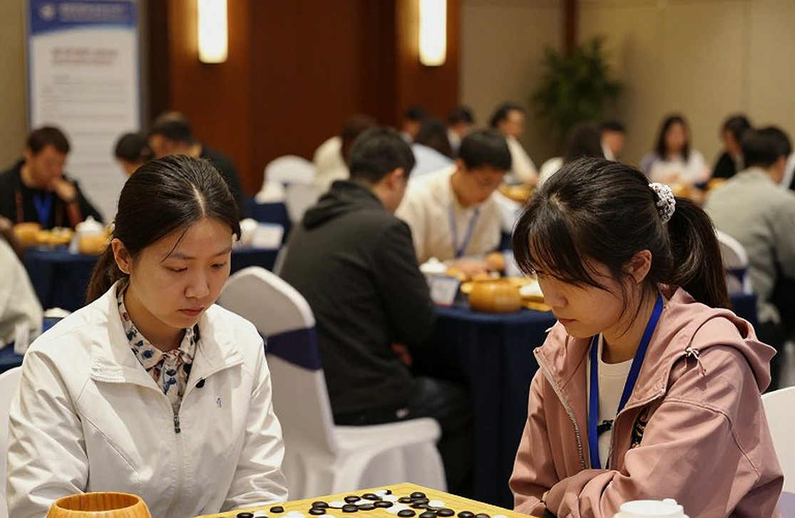 Carlsen trở lại mái nhà xưa: Giải Cờ vua Toàn cầu 2026 và cuộc chơi tốc độ giữa bão lịch thi đấu