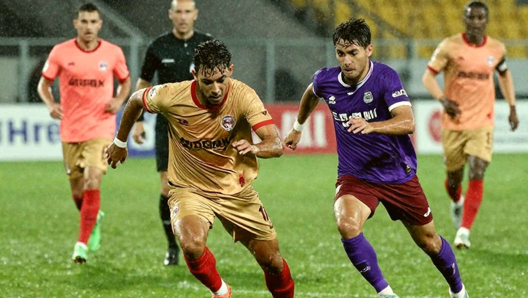 Những bàn tay chạm mặt ở Việt Trì: Giải mã chức vô địch AFF Cup 2026 của tuyển Việt Nam