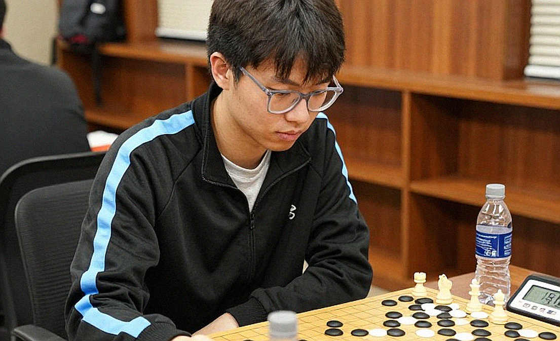 T1 Và Khoảng Trống 53,13%: Giải Mã Cấu Trúc Quyền Lực Sau Bức Ảnh Faker – Jensen Huang T1 Và Khoảng Trống 53,13%: Giải Mã Cấu Trúc Quyền Lực Sau Bức Ảnh Faker – Jensen Huang