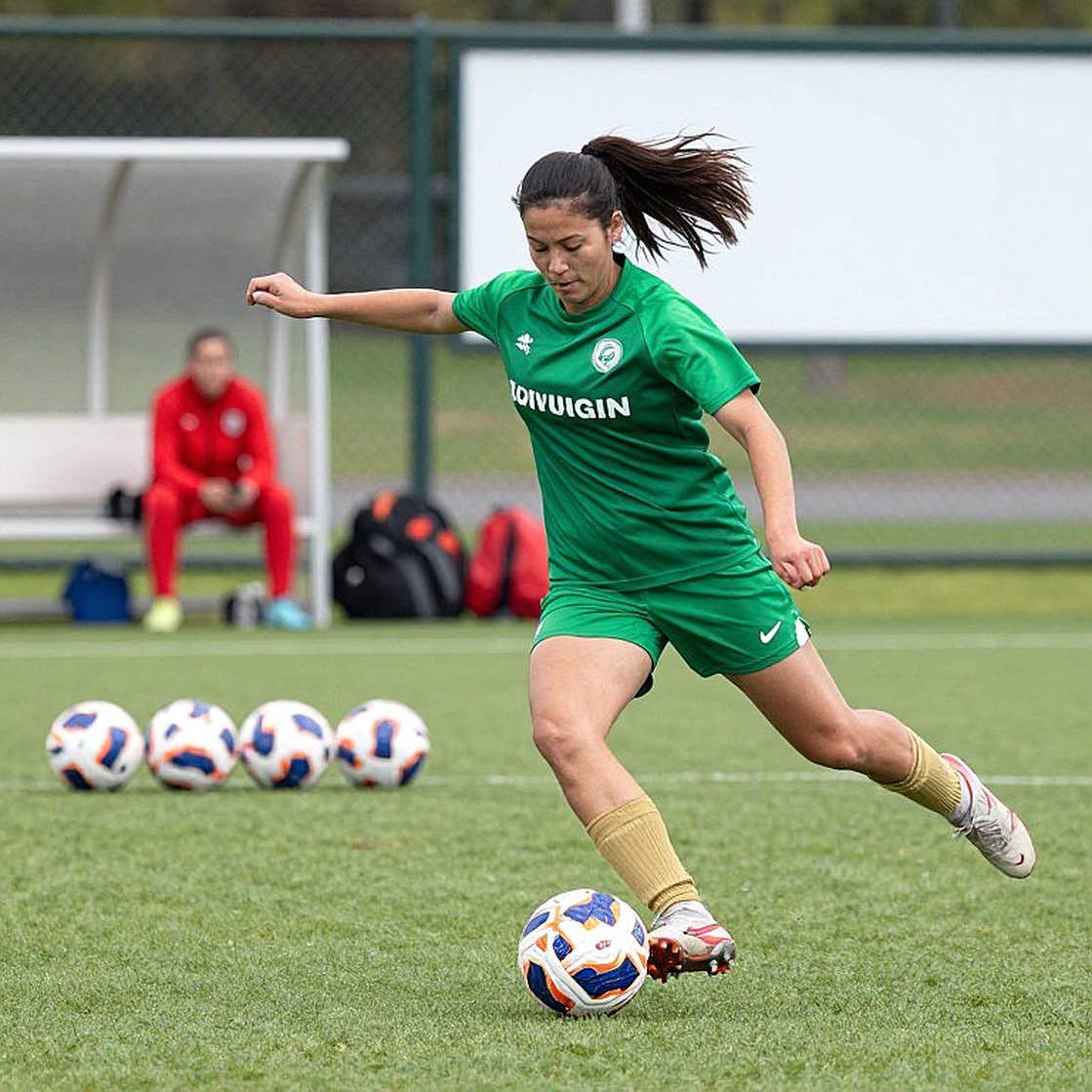 Shea Charles: 30 triệu bảng, 35 lần khoác áo đội tuyển và bốn trận Nations League định hình sự nghiệp