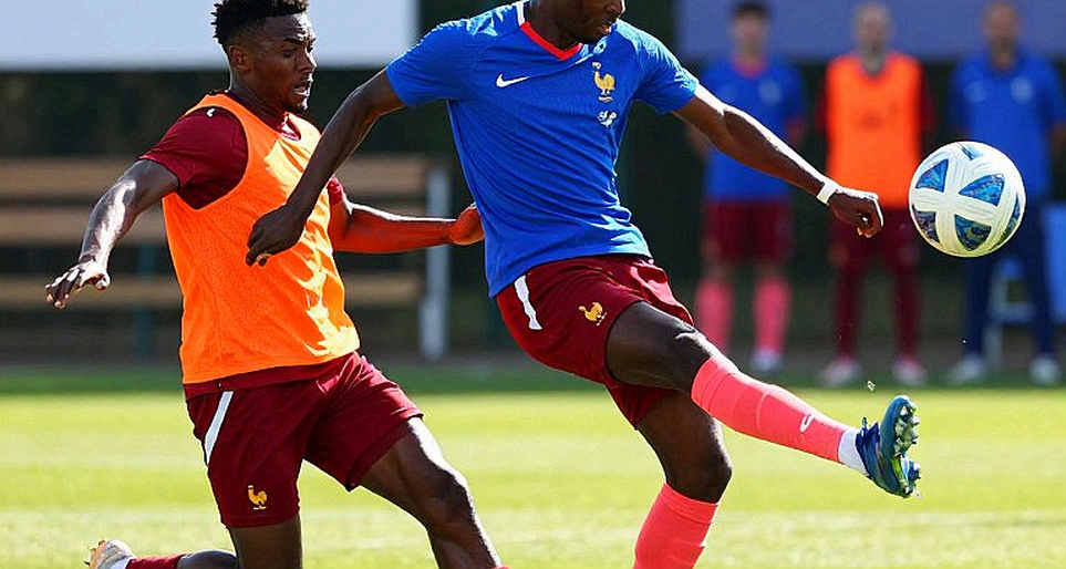 Salih Özcan, hai cánh Marseille và khoảng trống của một câu nói