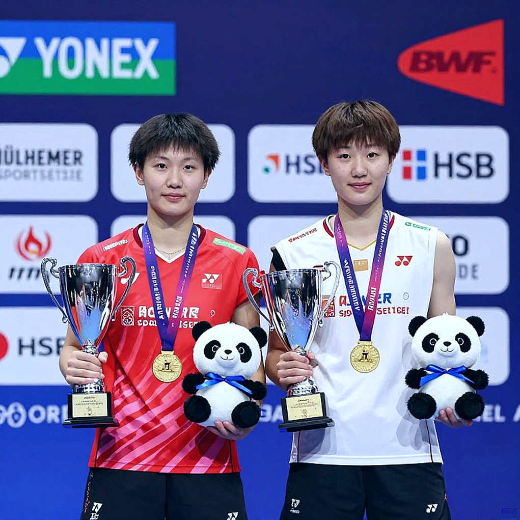 Ấn Độ thắng 3-0 khi hai cặp đôi chưa kịp ra sân Ấn Độ thắng 3-0 khi hai cặp đôi chưa kịp ra sân