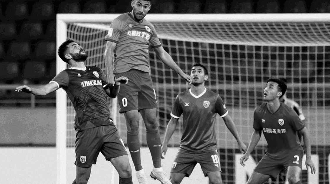 Persebaya, lời cảnh báo của Tavares và khoảng trống không nằm trên sân cỏ